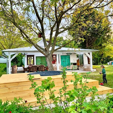 Frida House At Balaton *